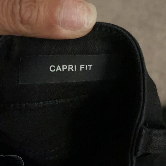 JB Capris!!! Black Judy blue!!! - Picture 7 of 7